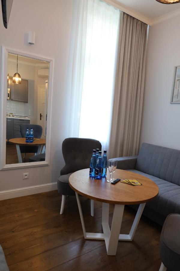 Sea By Oneapartments Apartment