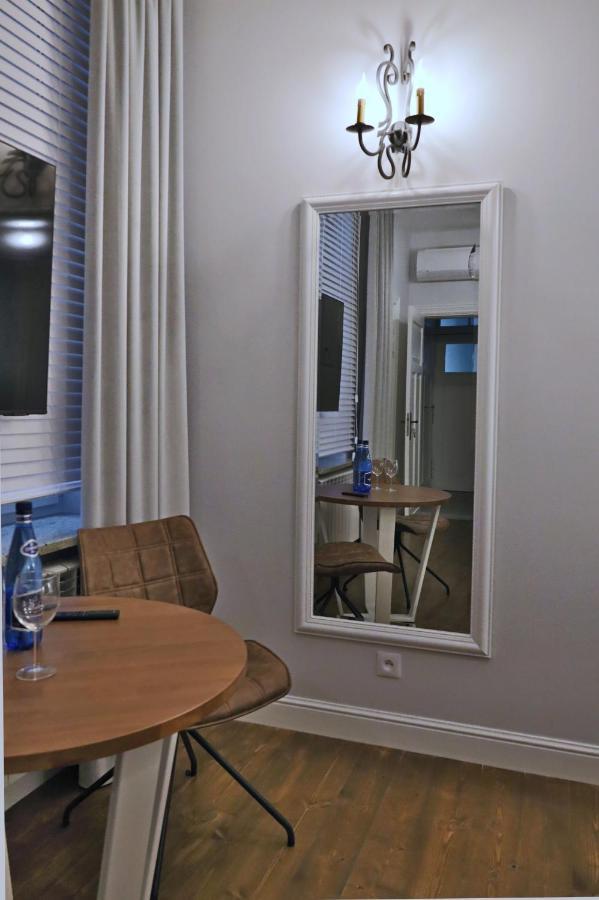 Sea By Oneapartments Apartment