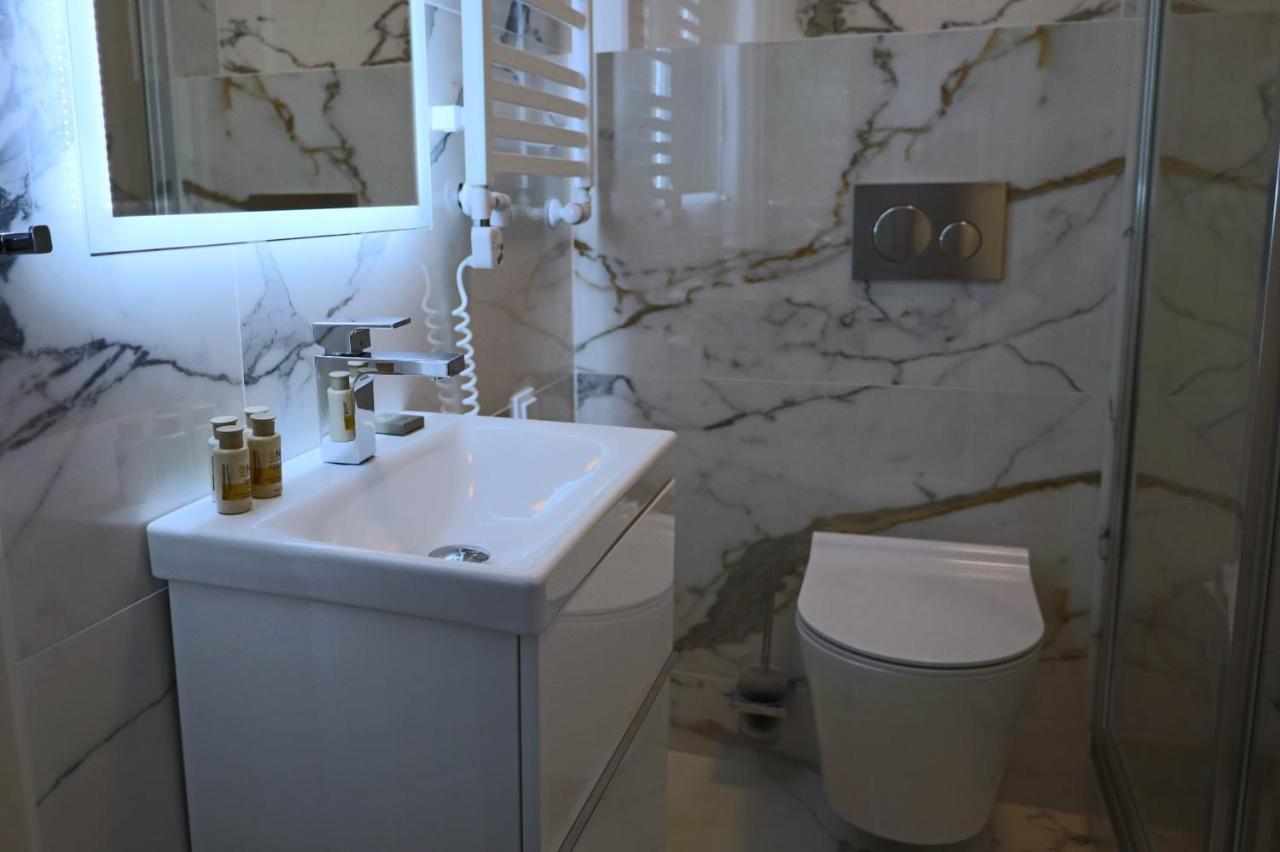 Apartment Sea By Oneapartments *